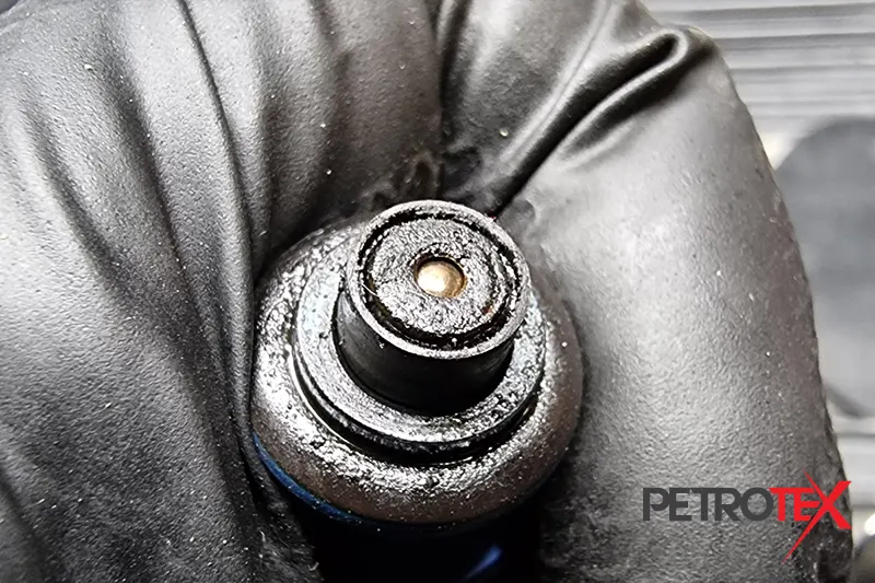 انژکتور شور چیست؟ رسوبات سوخت و کربن روی نازل انژکتور