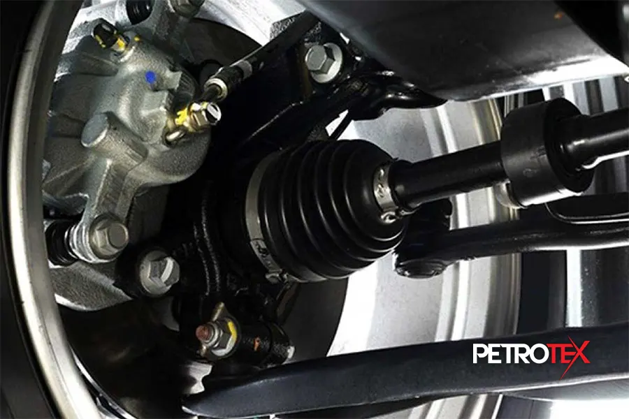 پلوس یکی از قطعات مهم در قسمت جلوبندی خودرو است که وظیفه مهمی دارد و خرابی آن میتواند خطرآفرین باشد. خطرات خرابی و علائم خرابی پلوس