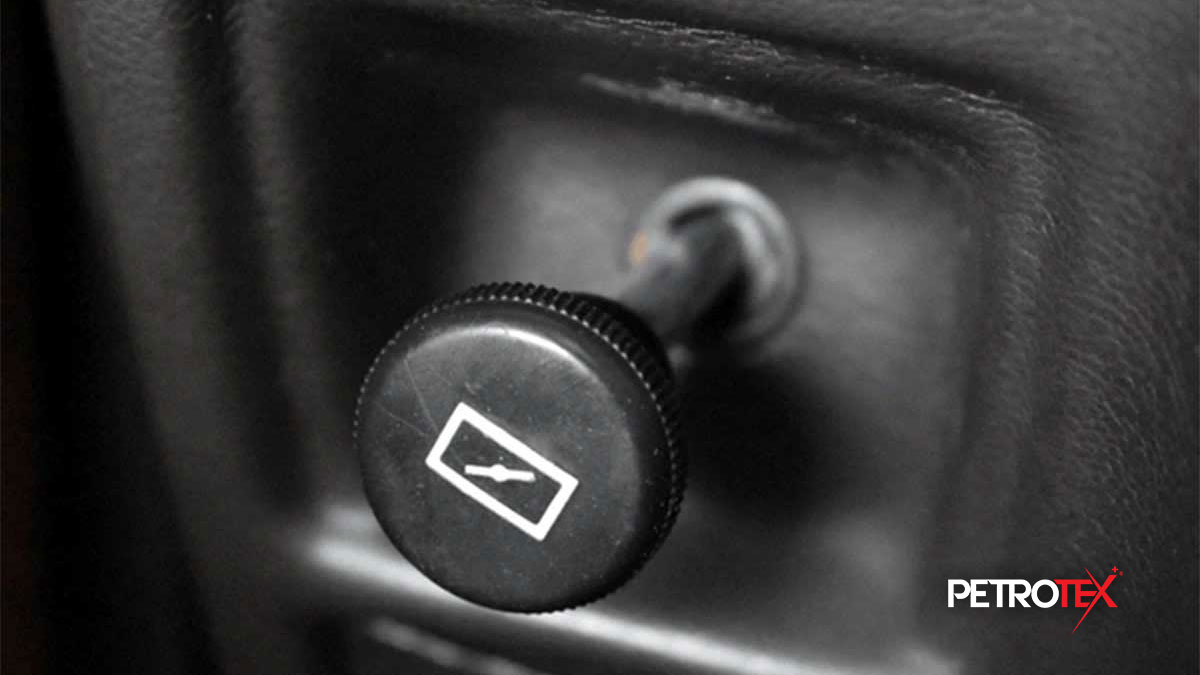 ساسات در خودرو چیست