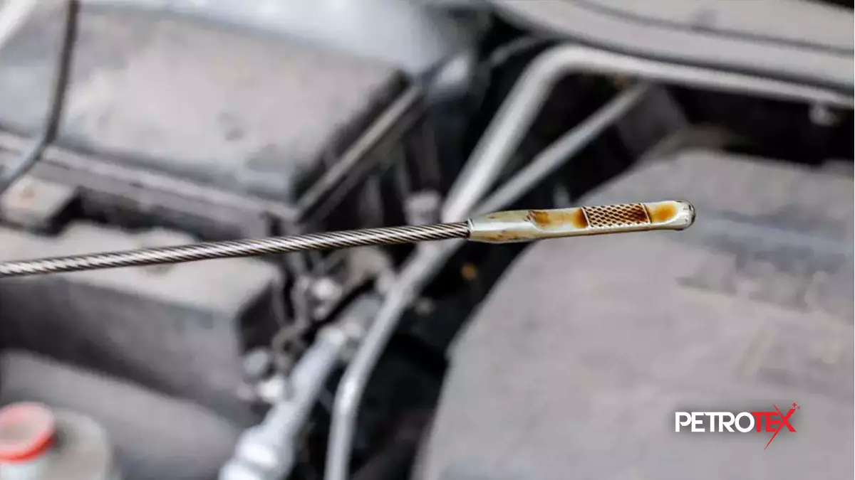 دلایل و علائم کم شدن روغن موتور ماشین